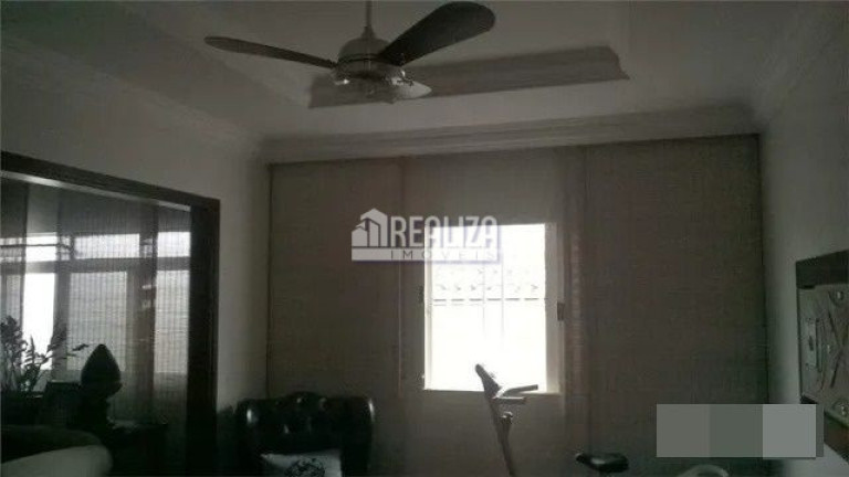 Imagem Casa com 3 Quartos à Venda, 707 m² em Mercês - Uberaba Imagem Casa com 3 Quartos à Venda, 707 m² em Mercês - Uberaba