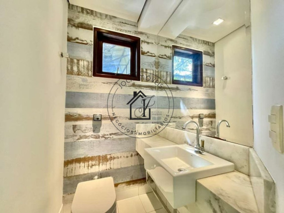 Imagem Casa de Condomínio com 3 Quartos à Venda, 2.288 m² em Parque Primavera - Carapicuíba Imagem Casa de Condomínio com 3 Quartos à Venda, 2.288 m² em Parque Primavera - Carapicuíba