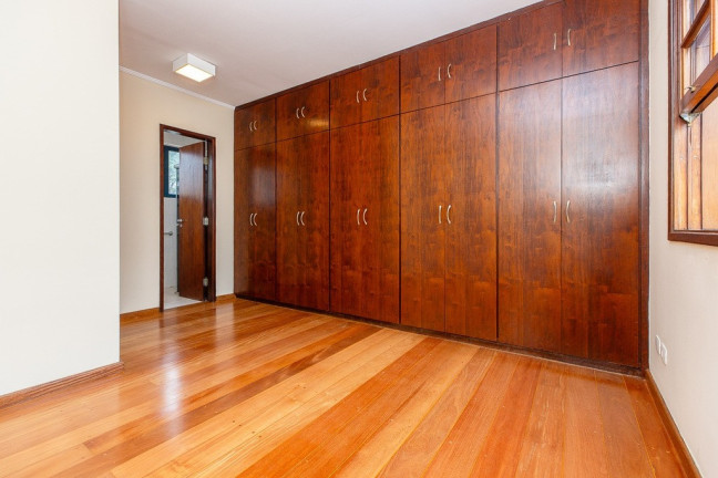 Imagem Casa com 3 Quartos à Venda, 220 m² em Moema - São Paulo Imagem Casa com 3 Quartos à Venda, 220 m² em Moema - São Paulo