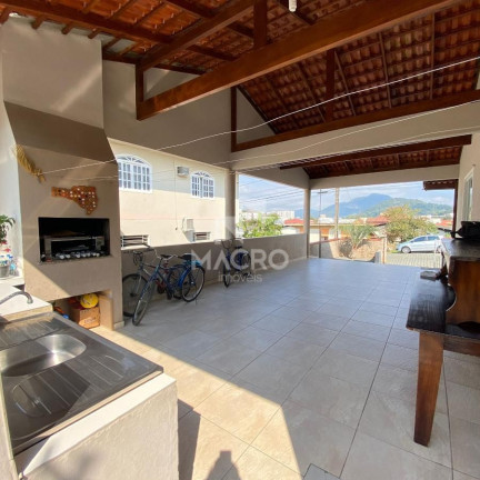 Imagem Casa com 3 Quartos à Venda, 140 m² em São Luís - Jaraguá Do Sul Imagem Casa com 3 Quartos à Venda, 140 m² em São Luís - Jaraguá Do Sul