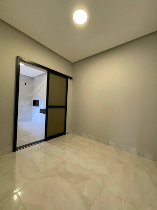 Imagem Casa com 3 Quartos à Venda, 328 m² em Turista Ii - Caldas Novas Imagem Casa com 3 Quartos à Venda, 328 m² em Turista Ii - Caldas Novas