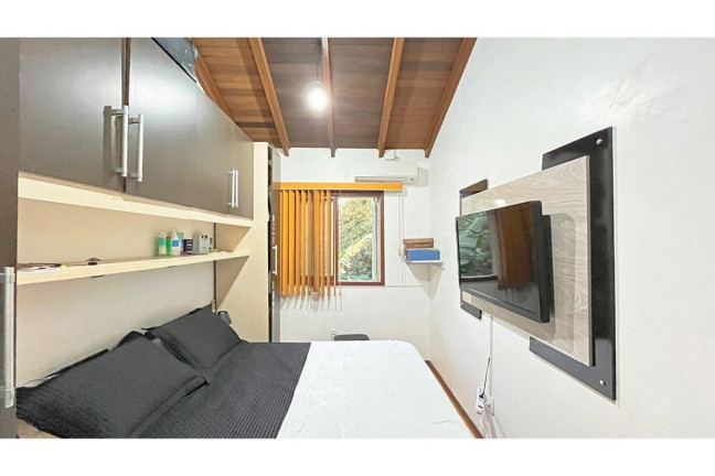 Imagem Casa com 3 Quartos à Venda, 97 m² em Tristeza - Porto Alegre Imagem Casa com 3 Quartos à Venda, 97 m² em Tristeza - Porto Alegre
