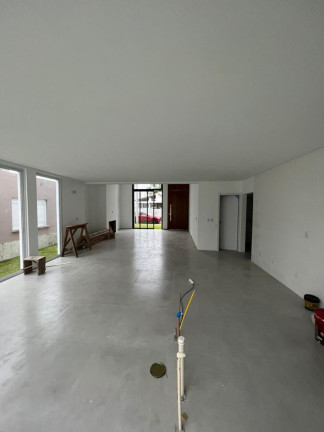 Imagem Casa com 4 Quartos à Venda, 200 m² em Centro - Capao Da Canoa Imagem Casa com 4 Quartos à Venda, 200 m² em Centro - Capao Da Canoa