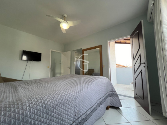 Imagem Sobrado com 3 Quartos à Venda, 230 m² em Boa Vista - Joinville Imagem Sobrado com 3 Quartos à Venda, 230 m² em Boa Vista - Joinville