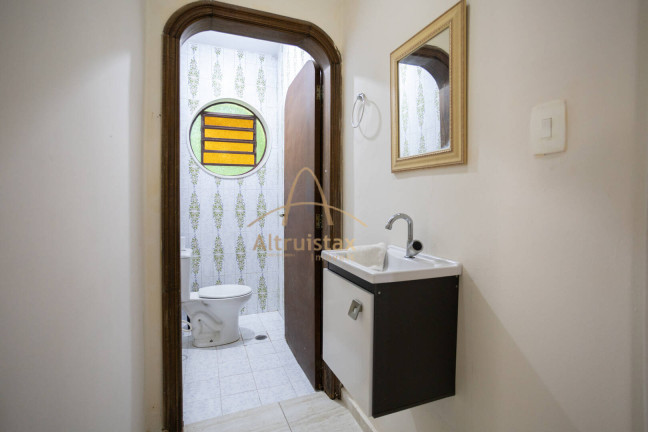 Imagem Casa com 3 Quartos à Venda, 480 m² em Três Montanhas - Osasco Imagem Casa com 3 Quartos à Venda, 480 m² em Três Montanhas - Osasco