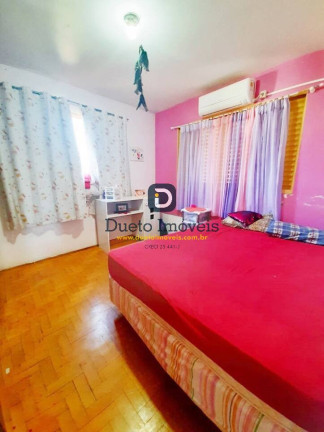 Imagem Casa com 3 Quartos à Venda, 240 m² em Camobi - Santa Maria