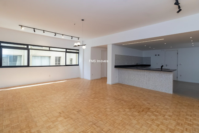Foto do imóvel Imóvel com 3 Quartos à Venda, 220 m² em Cerqueira César - São Paulo