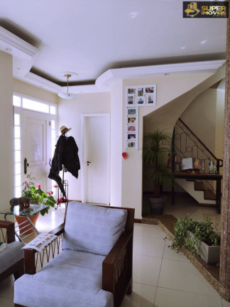 Imagem Casa com 4 Quartos à Venda, 200 m² em Três Vendas - Pelotas