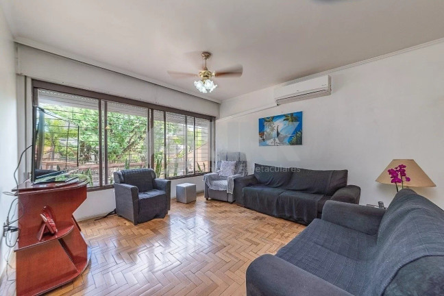 Imagem Casa com 3 Quartos à Venda, 258 m² em Chácara Das Pedras - Porto Alegre