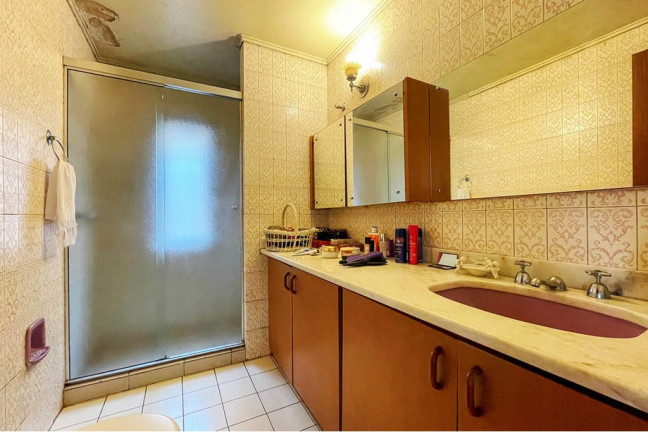 Imagem Apartamento com 3 Quartos à Venda, 115 m² em Petrópolis - Porto Alegre Imagem Apartamento com 3 Quartos à Venda, 115 m² em Petrópolis - Porto Alegre