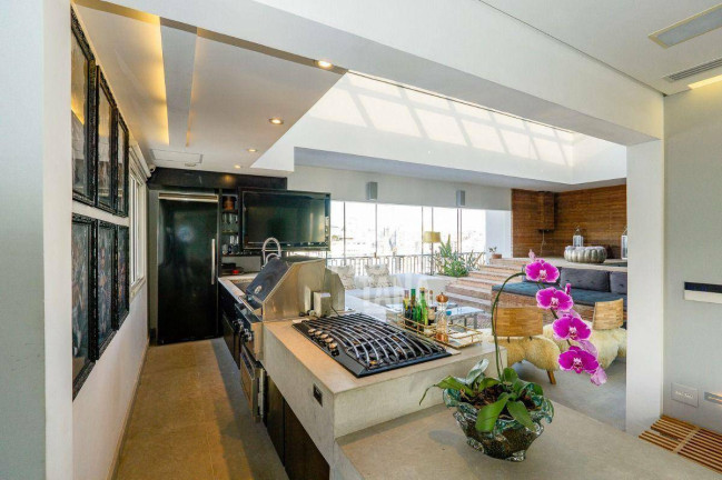 Imóvel com 4 Quartos à Venda, 565 m² em Vila Nova Conceição - São Paulo