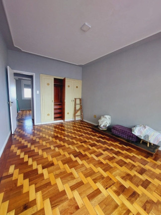 Imagem Imóvel com 3 Quartos à Venda, 157 m² em Independência - Porto Alegre Imagem Imóvel com 3 Quartos à Venda, 157 m² em Independência - Porto Alegre