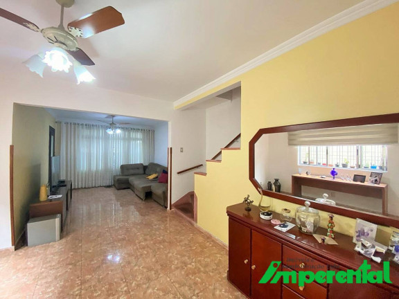 Casa com 3 Quartos à Venda, 185 m² em Encruzilhada - Santos