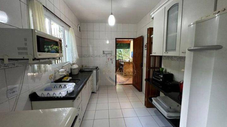 Imagem Sobrado com 5 Quartos à Venda, 249 m² em Praia Do Itamambuca - Ubatuba Imagem Sobrado com 5 Quartos à Venda, 249 m² em Praia Do Itamambuca - Ubatuba