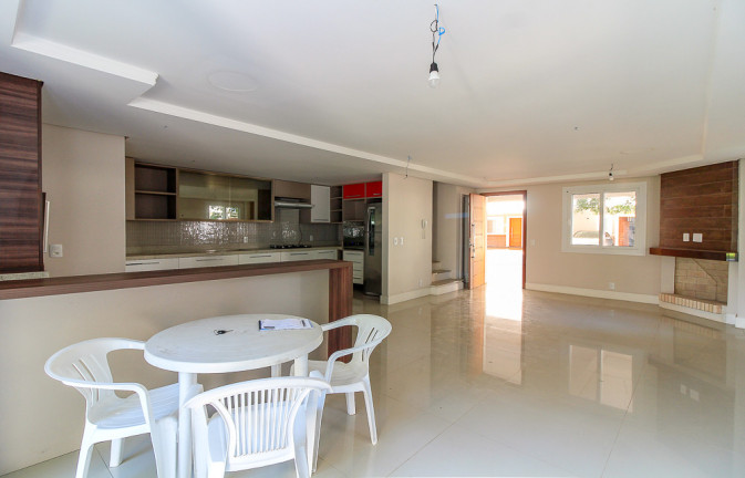 Imagem Casa de Condomínio com 3 Quartos à Venda, 241 m² em Tristeza - Porto Alegre Imagem Casa de Condomínio com 3 Quartos à Venda, 241 m² em Tristeza - Porto Alegre