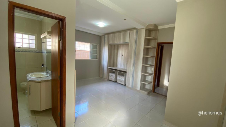 Imagem Casa com 5 Quartos à Venda, 255 m² em Carandá Bosque - Campo Grande