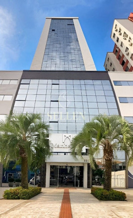 Sala Comercial à Venda, 33 m² em Centro - Itajaí