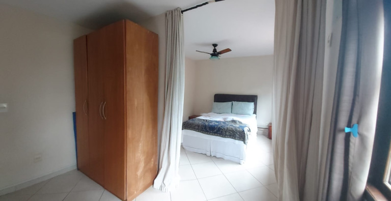 Imagem Casa com 4 Quartos à Venda, em Campo Grande - Rio De Janeiro Imagem Casa com 4 Quartos à Venda, em Campo Grande - Rio De Janeiro