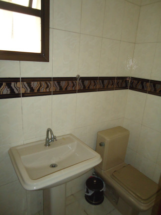 Imagem Imóvel com 4 Quartos para Alugar, 300 m² em Centro - São Gonçalo Imagem Imóvel com 4 Quartos para Alugar, 300 m² em Centro - São Gonçalo