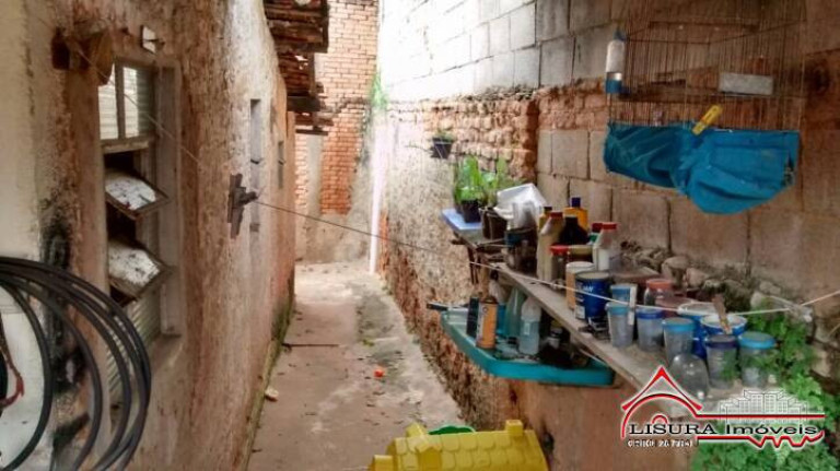 Imagem Casa com 2 Quartos à Venda, 140 m² em Centro - Jacareí Imagem Casa com 2 Quartos à Venda, 140 m² em Centro - Jacareí