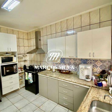 Imagem Casa com 3 Quartos à Venda, 300 m² em Campinas Imagem Casa com 3 Quartos à Venda, 300 m² em Campinas