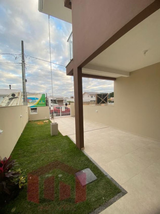 Imagem Imóvel com 3 Quartos à Venda, 156 m²