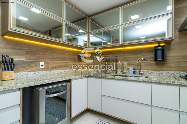 Imagem Apartamento com 3 Quartos à Venda, 150 m² em Praia Do Itaguá - Ubatuba