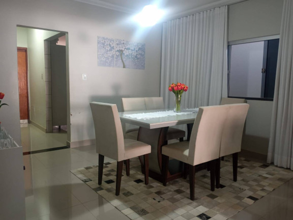 Imagem Casa com 3 Quartos à Venda, 160 m² em Calixtolândia - Anápolis Imagem Casa com 3 Quartos à Venda, 160 m² em Calixtolândia - Anápolis