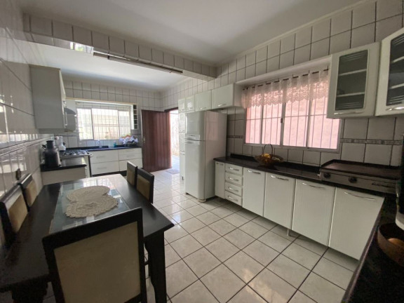 Imagem Sobrado com 3 Quartos à Venda, 140 m² em Vila Figueira - Suzano Imagem Sobrado com 3 Quartos à Venda, 140 m² em Vila Figueira - Suzano