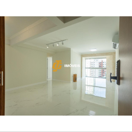 Imagem Apartamento com 3 Quartos à Venda, 119 m² em Centro - Balneário Camboriú Imagem Apartamento com 3 Quartos à Venda, 119 m² em Centro - Balneário Camboriú