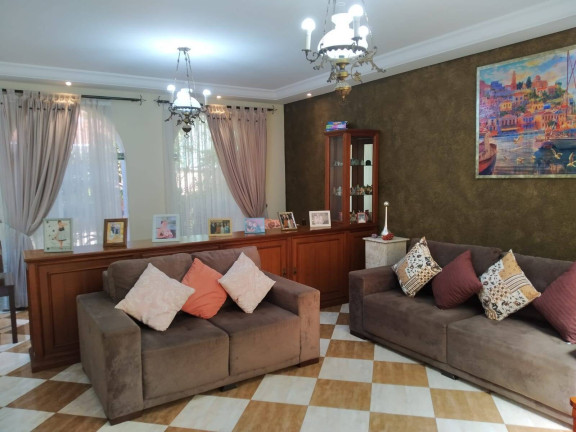 Imagem Casa com 3 Quartos à Venda, 367 m² em Vila Vianelo - Jundiaí