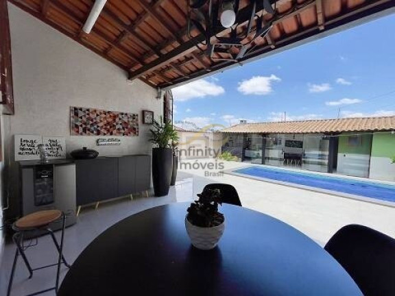 Casa com 4 Quartos à Venda, 200 m² em Serrano - Belo Horizonte