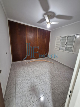 Imagem Casa com 3 Quartos à Venda, 205 m² em Lagoinha - Ribeirão Preto Imagem Casa com 3 Quartos à Venda, 205 m² em Lagoinha - Ribeirão Preto