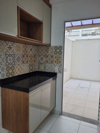Imagem Casa com 2 Quartos para Alugar, 57 m² em Nossa Senhora Da Vitória - Ilhéus Imagem Casa com 2 Quartos para Alugar, 57 m² em Nossa Senhora Da Vitória - Ilhéus