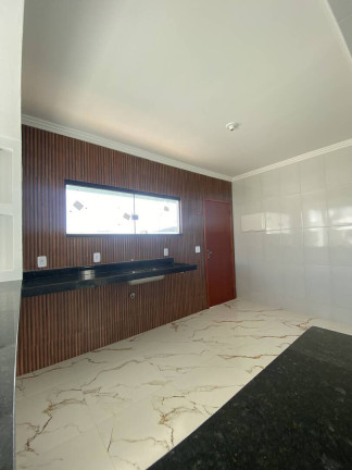 Imagem Casa com 3 Quartos à Venda, 300 m² em Centro - Maricá