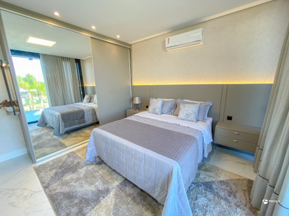 Imagem Casa de Condomínio com 5 Quartos à Venda, 406 m² em Parque Antártica - Capao Da Canoa Imagem Casa de Condomínio com 5 Quartos à Venda, 406 m² em Parque Antártica - Capao Da Canoa