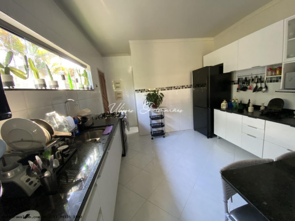 Imagem Casa com 5 Quartos à Venda, 280 m² em Busca Vida (abrantes) - Camaçari Imagem Casa com 5 Quartos à Venda, 280 m² em Busca Vida (abrantes) - Camaçari