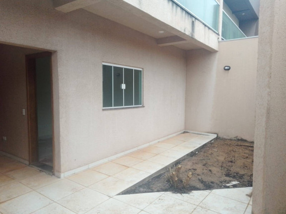 Imagem Sobrado com 3 Quartos para Alugar, em Arapongas Imagem Sobrado com 3 Quartos para Alugar, em Arapongas