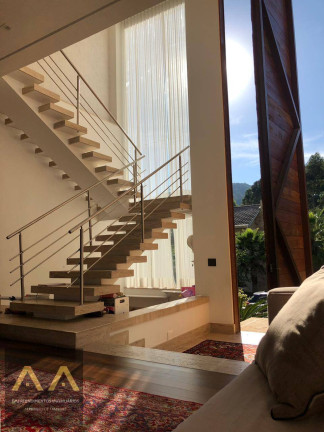 Casa com 4 Quartos para Alugar, 420 m² em Tamboré - Barueri
