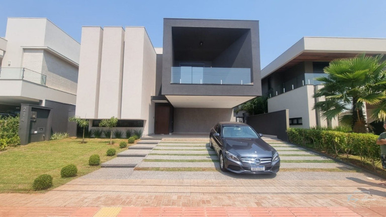 Imagem Sobrado com 4 Quartos à Venda, 450 m² em Residencial Alphaville - Campo Grande Imagem Sobrado com 4 Quartos à Venda, 450 m² em Residencial Alphaville - Campo Grande