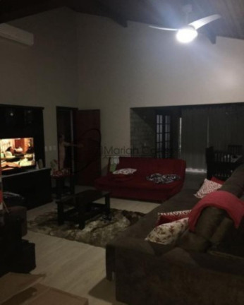 Imagem Casa com 2 Quartos à Venda, 450 m² em Varzeas Das Moças - Niterói Imagem Casa com 2 Quartos à Venda, 450 m² em Varzeas Das Moças - Niterói
