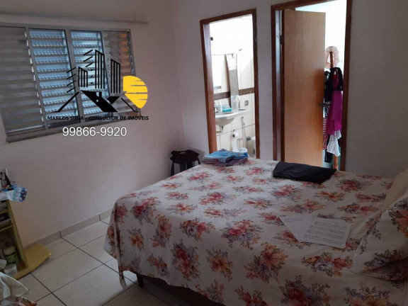 Imagem Casa com 3 Quartos à Venda, 190 m² em Santa Mônica - Uberlândia