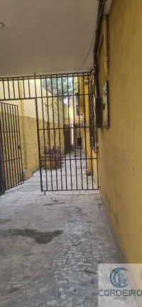 Imagem Imóvel com 10 Quartos para Alugar, 204 m² em Jardim Vinte E Cinco De Agosto - Duque De Caxias
