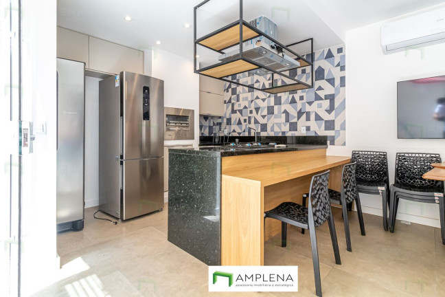 Imagem Apartamento com 3 Quartos à Venda, 237 m² em Copacabana - Rio De Janeiro Imagem Apartamento com 3 Quartos à Venda, 237 m² em Copacabana - Rio De Janeiro