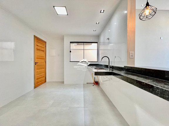 Casa com 3 Quartos à Venda, 117 m² em Itaipuaçu - Maricá
