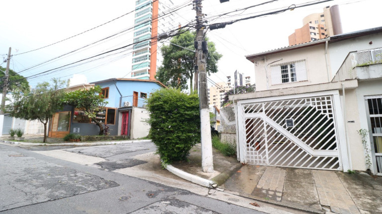 Imagem Casa com 4 Quartos à Venda, 200 m² em Campo Belo - São Paulo Imagem Casa com 4 Quartos à Venda, 200 m² em Campo Belo - São Paulo