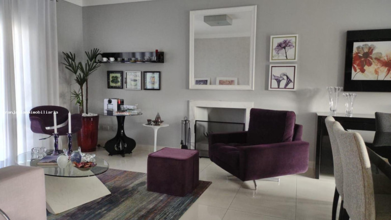 Imagem Casa à Venda, em São Paulo 2 - Cotia Imagem Casa à Venda, em São Paulo 2 - Cotia