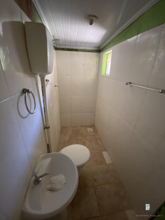 Imagem Casa com 2 Quartos à Venda, 128 m²