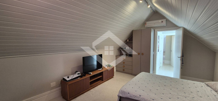 Imagem Casa com 4 Quartos à Venda, em Barra Da Tijuca - Rio De Janeiro Imagem Casa com 4 Quartos à Venda, em Barra Da Tijuca - Rio De Janeiro