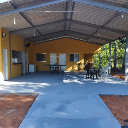 Imóvel com 
            	2             Quartos à Venda, 115 m² em 
            	Zona Rural             - 
            	Nova Crixas            